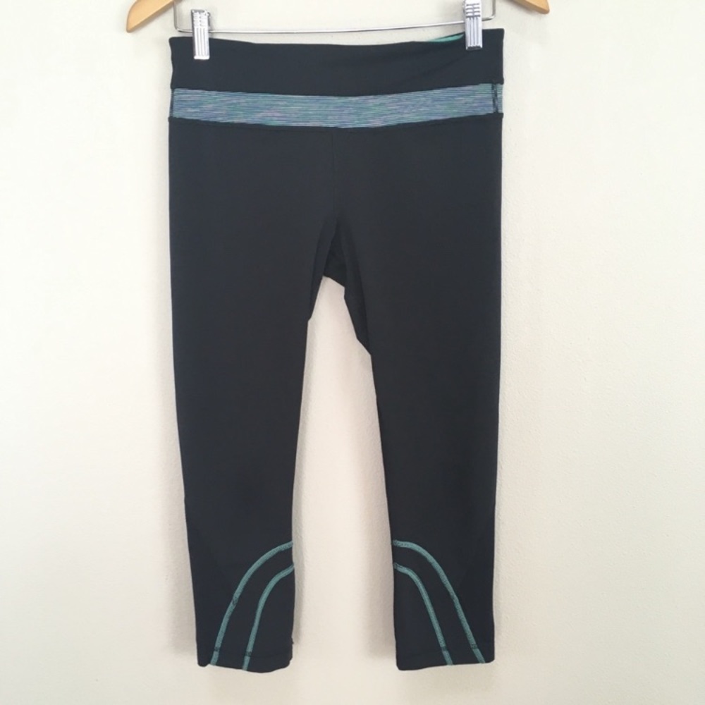 Lululemon Run Inspire Crop Leggings Deep Coal Wee Are From Space‎ Women’s Sz 8